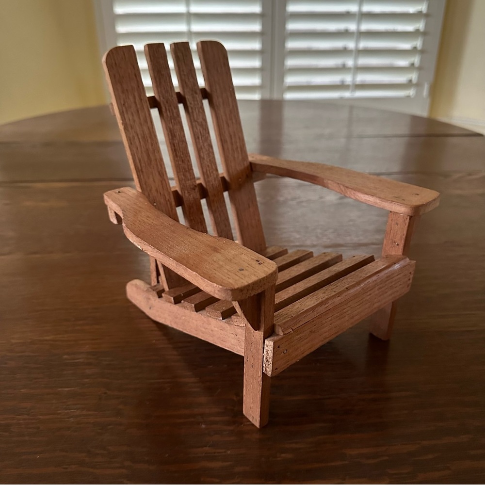 Vintage Adirondack Chair (Doll-sized)